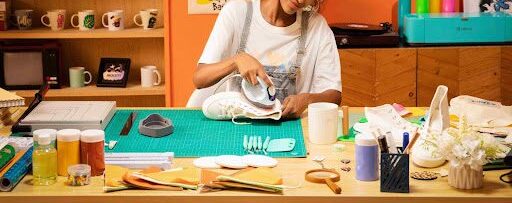 crafting-on-the-go:-how-mini-heat-press-makes-traveling-with-creativity-possible